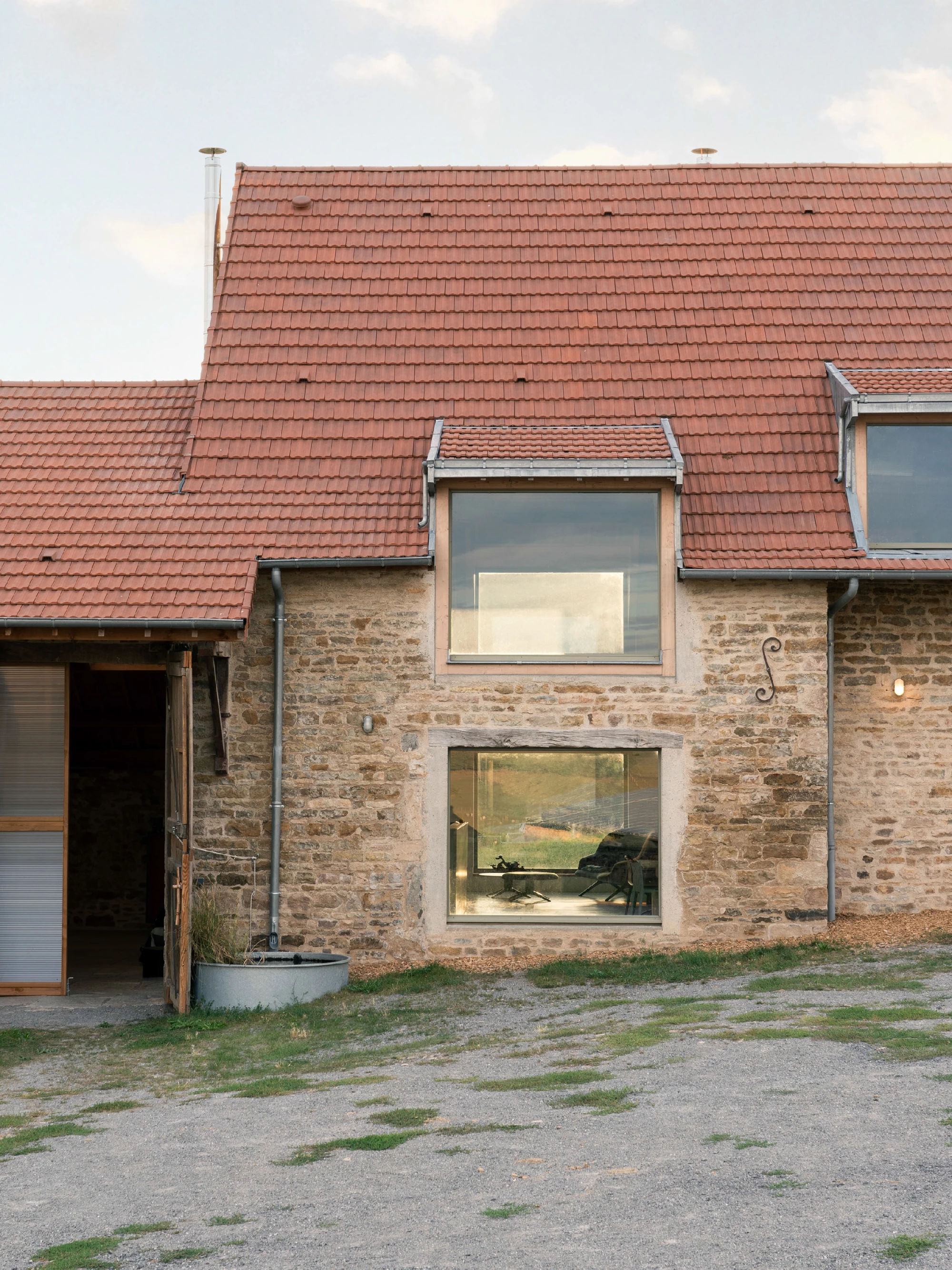 LE DÉVÉHAT VUARNESSON ARCHITECTES, La grange