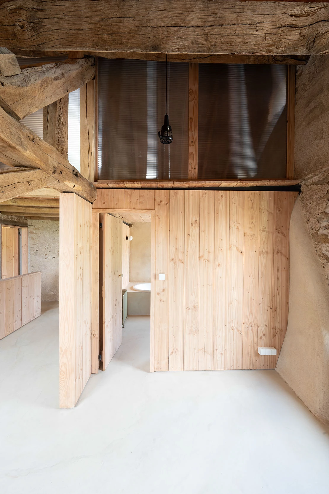 LE DÉVÉHAT VUARNESSON ARCHITECTES, La grange