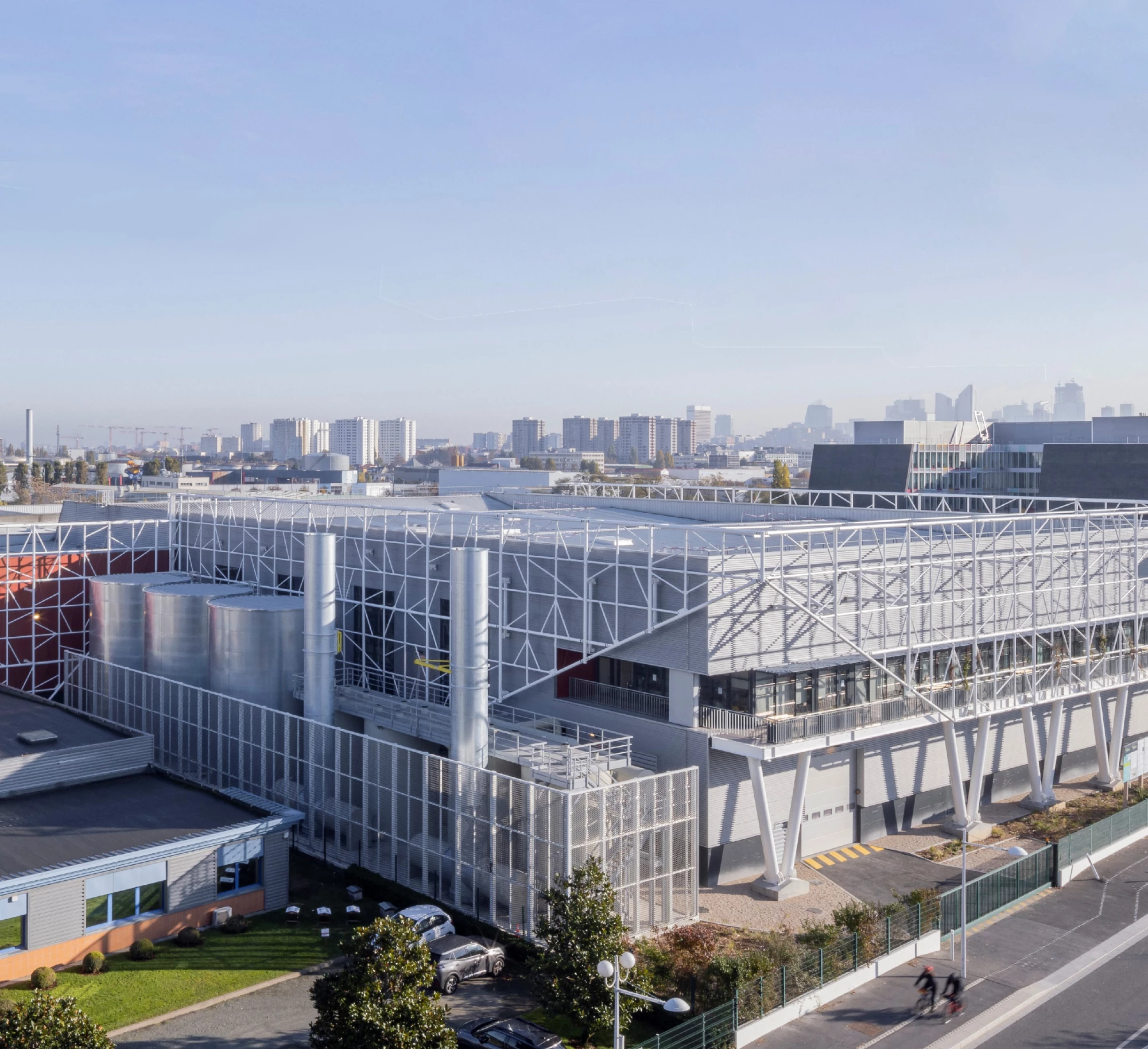 LE DÉVÉHAT VUARNESSON ARCHITECTES, Restructuration du centre de tri de collecte sélective du Syctom